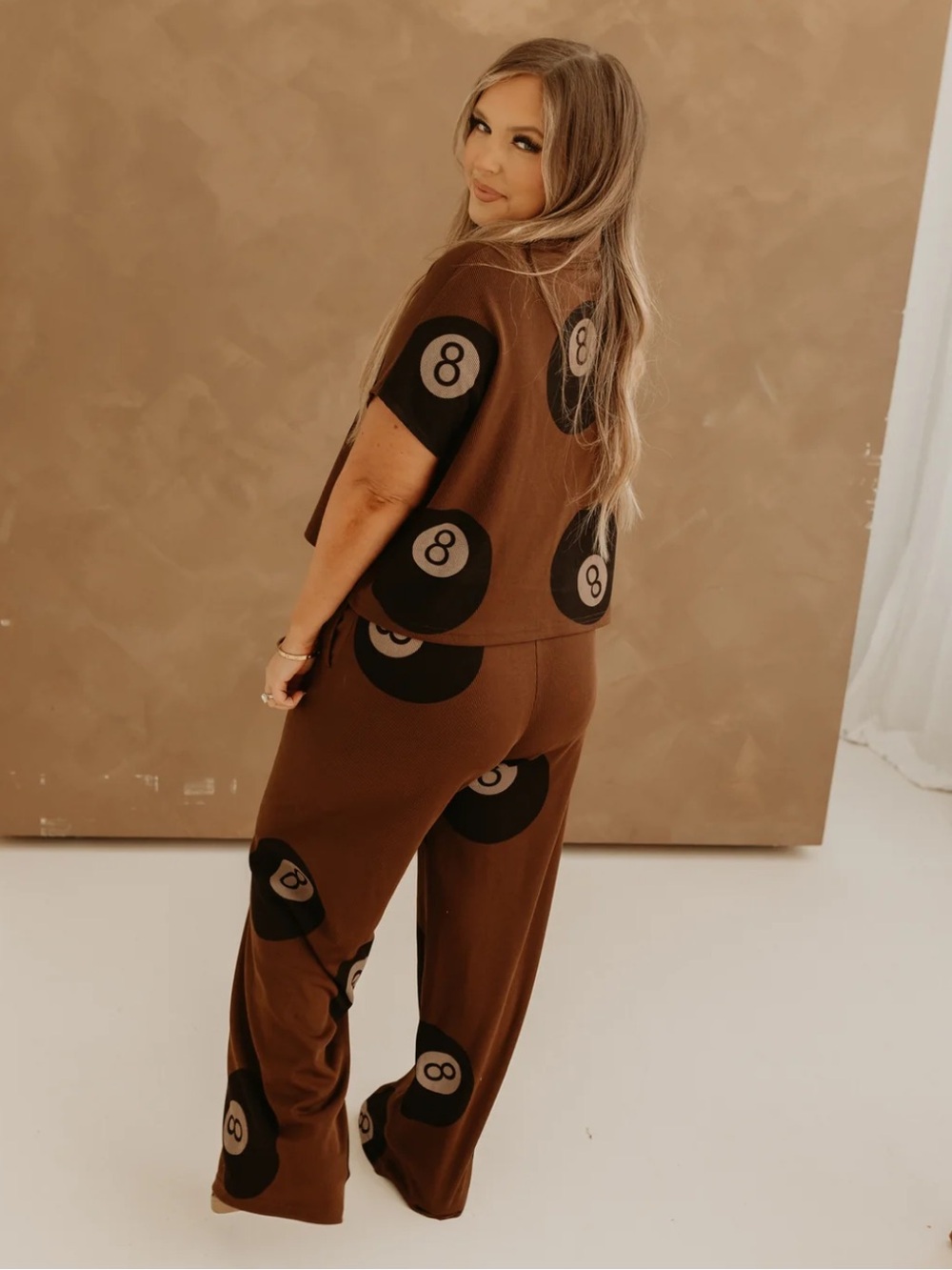 Bourbon & Belles Wide Leg Brown 8-Ball Print Lounge Pants - Women - Picture 4 of 6